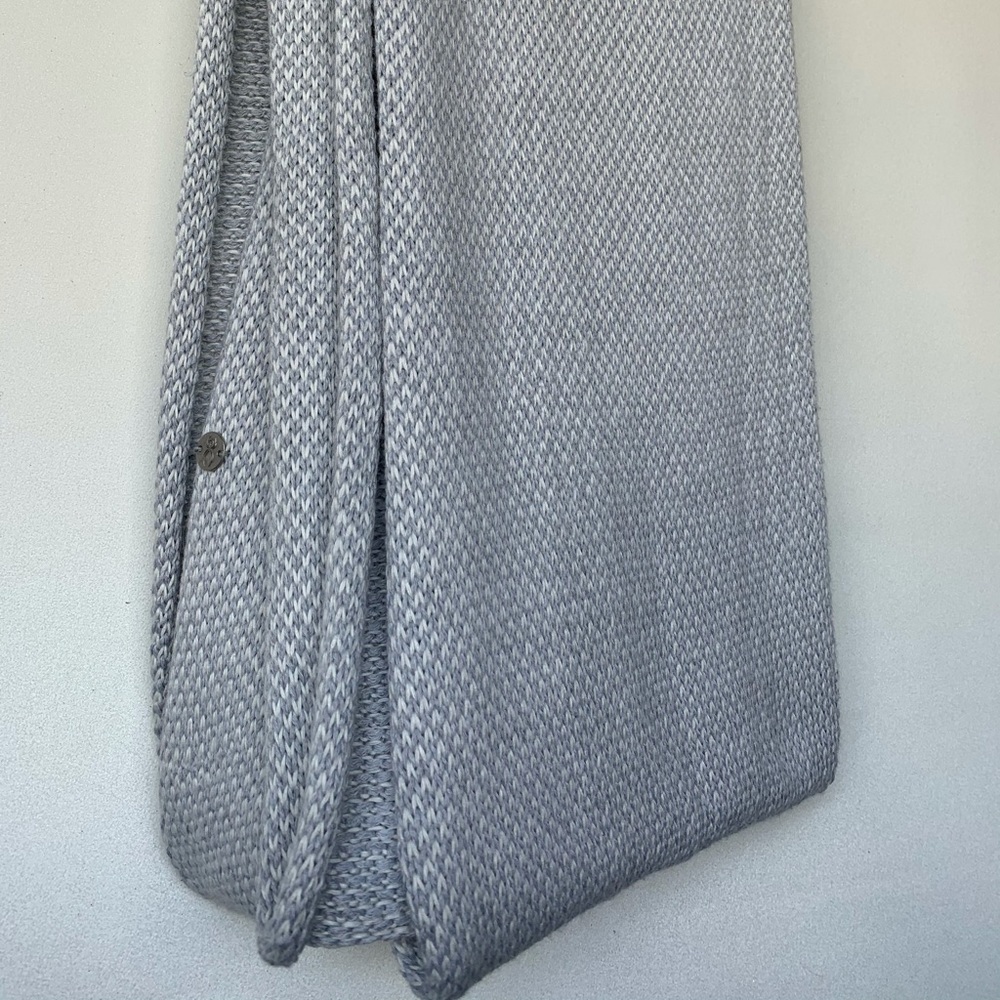 Spyder, grey and white knitted infinity scarf - Picture 2 of 8